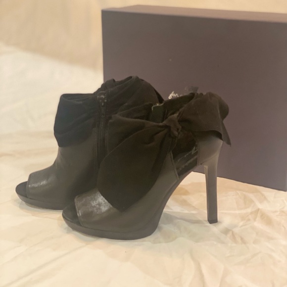 7 For All Mankind Black Open Toe Booties sz 7 - Picture 2 of 7
